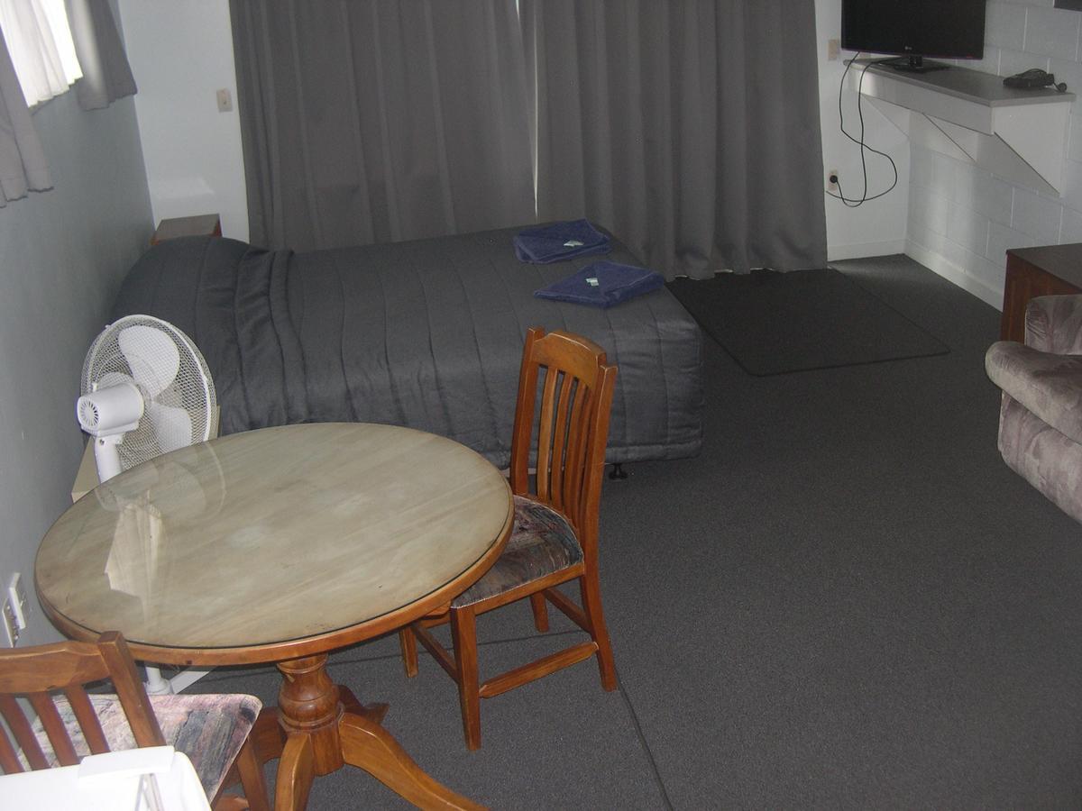 Strand Motel タウランガ エクステリア 写真